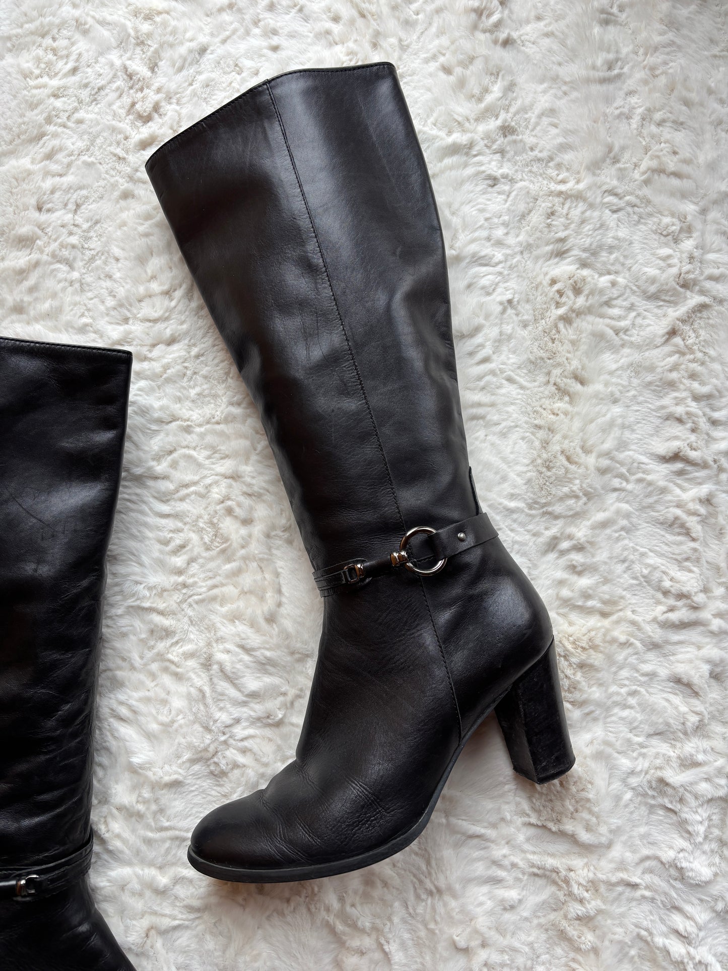 Vintage 90's Western Metal Ring Block Heel Boots